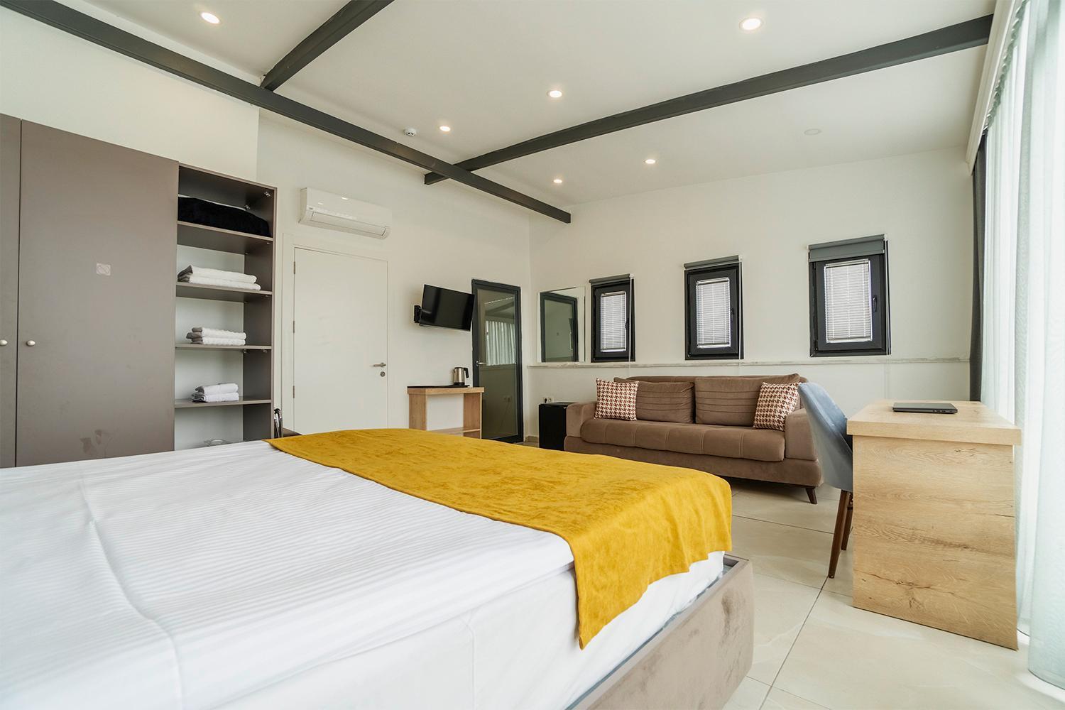 Tut Hotel Анталия Екстериор снимка